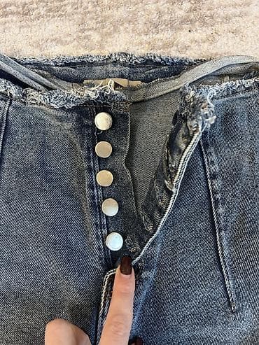 cins paltar: Yüksək belli, düyməli dizayna malik qadın cinsi (straight/relaxed — 2