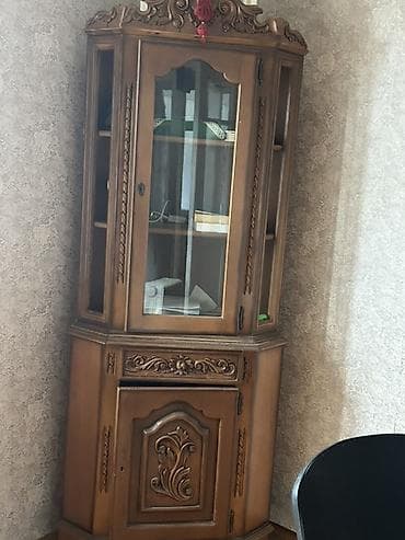 İstehsal avadanlığı: Şüşəli dolab vitrini — 2