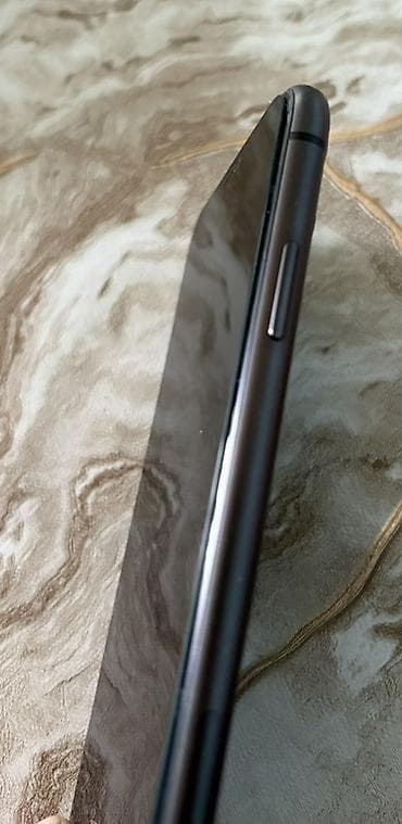 iphone satilir: IPhone 11, 128 GB, Qara, Simsiz şarj, Face ID — 4