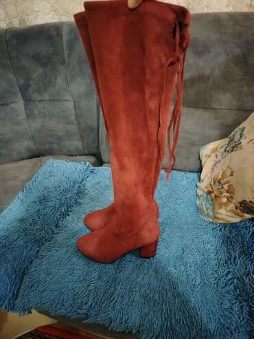 fitnes üçün qadın krosovkaları: Ölçü: 38, İşlənmiş — 2