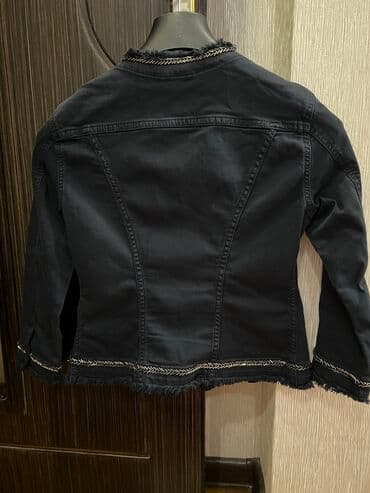 детская одежда из италии: Джинсовая куртка итальянского бренда Liujo для девочек 9-10 лет — 3