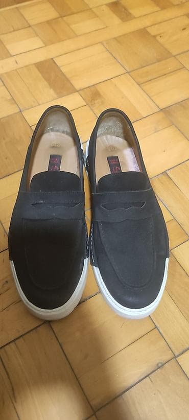 Qara mokasin tipli slip-on kişi ayaqqabısı - Rəng: Qara, kontrast ağ