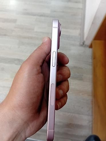iphone 13 pro max 512: Məhsul: Açıq çəhrayı rəngdə smartfon Xüsusiyyətlər: - Korpus: düz — 4