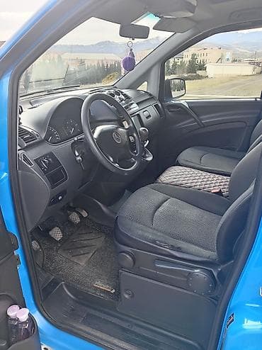 mersedes sükanı: Mercedes-Benz Vito: 2.2 l | Mikroavtobus — 8