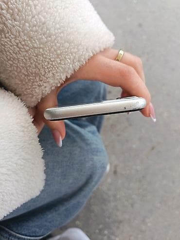 dubai iphone: IPhone 11, 128 GB, Ağ, Face ID — 2