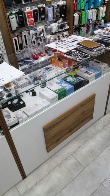 mağaza üçün avadanlıqlarla təchiz olunmuş obyekt: Magazanın icaresi 1800azndir Magazadaki mehsullar hazir biznes kimi — 1