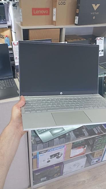 ps5 oyun disk: HP Pavilion 15 noutbuku CPU: Core i5-1335U GPU: İntel UHD Graphic Ram — 3