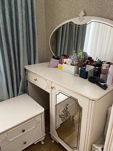 2ci el taxtlar: Koce gore satilir. 2 ilin mebelidir. Istikbal firmasinindir. Hec bir — 2