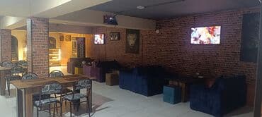 Ofisiant tələb olunur, Kafe, Gündəlik ödəniş, 18-29 yaş, 1-2 illik təcrübə