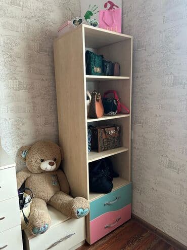 Комплекты диванов и столов: Односпальная кровать, Шкаф, Б/у — 3