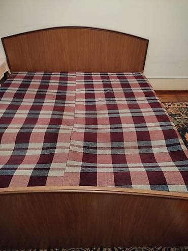 islenmis yataq: İşlənmiş, İkinəfərlik çarpayı, Azərbaycan — 1