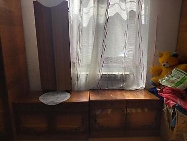 Klassik üslubda taxta mebel dəsti - Geniş 3 qapılı şkaf: orta qapıda