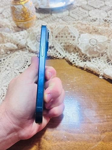 ipad 14 pro: IPhone 15 Pro, Göy — 3