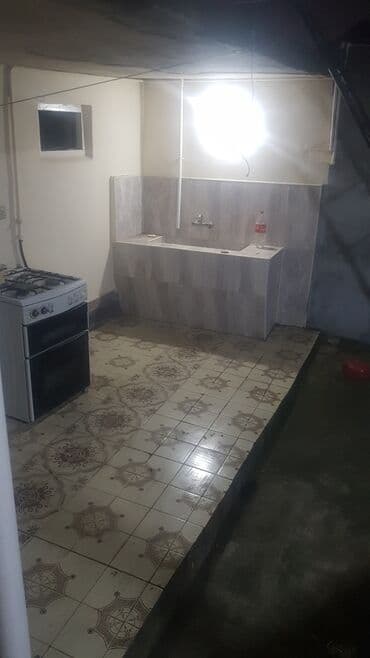 kiraye ev 7 mkr: Salam gencede her bir şəraiti olan həyət evi kiraye verilir xaiş — 7