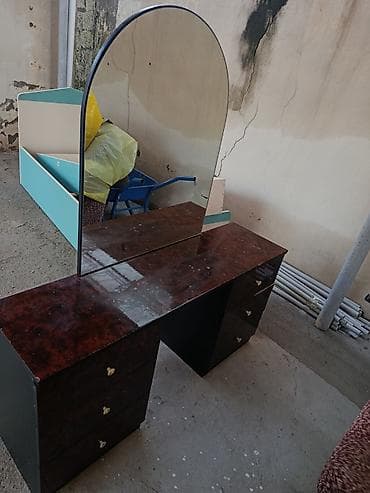 ucuz qorka: Güzgülü — 2