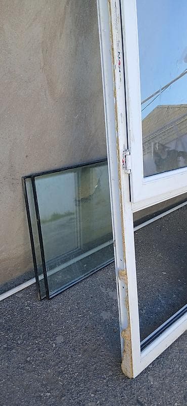 plastik borular: PVC profilindən hazırlanmış geniş vitrajlı qapı-pəncərə dəsti — 3