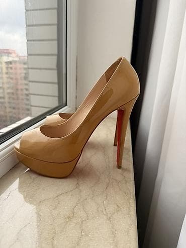 Monica Ricci qadın tuflisi 300 manata alınıb az istifadə olunub -