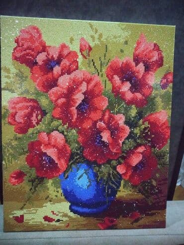 Süni güllər: Muncuqla yığılma şəkil əl işidir . Hazır asila bilər divardan . Ölçü — 5