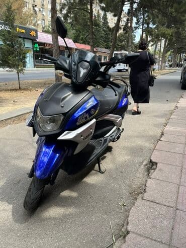 Yamaha skuter - Rəng: mavi/qara, gümüşü akssentlərlə - Kuzov lalafo.az -da — 4 Yamaha skuter - Rəng: mavi/qara, gümüşü akssentlərlə - Kuzov — 4