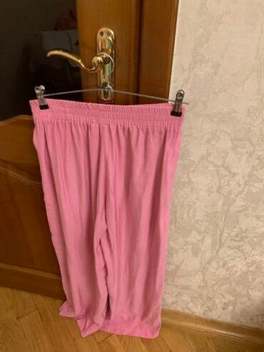 idman kişi şortları: Açıq çəhrayı rəngdə qadın şortları təklif olunur. Bu şortlar elastik — 1