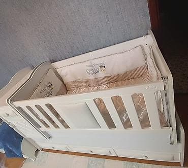 taxt doşəyi: Oğlan və qız üçün, Dördbucaq, Beşik, Dəstsiz, Matrassız, Yellənmə mexanizmsiz — 2