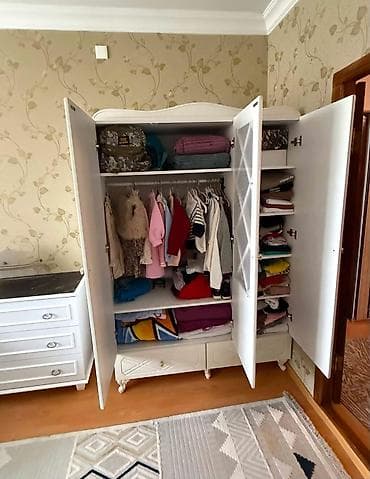 usaq dolabi: 3 qapılı, Siyirməli, Ağ, Digər material, Açılan, Düz dolab — 2