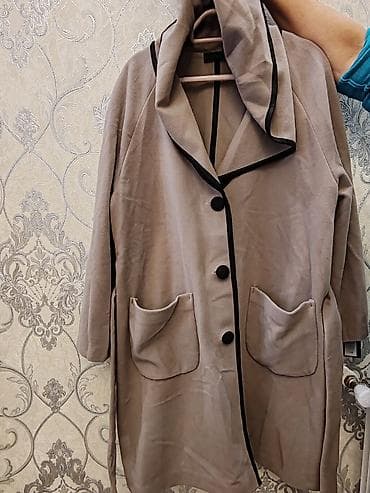 duyməli: Qadın üçün kapüşonlu palto/kardiqan Turk istehsalı - Rəng: açıq — 1