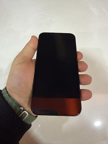 kamera kredit: IPhone 16e, 128 GB, Qara — 6