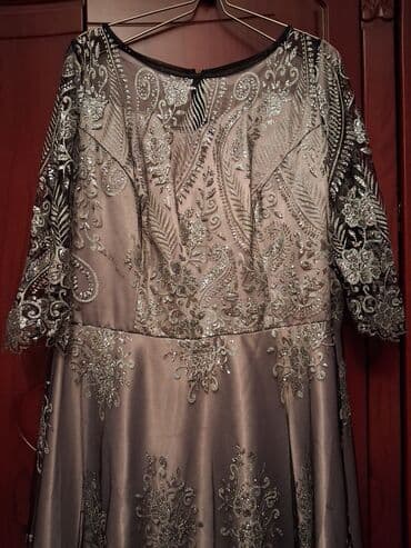 узбекское платье со штанами: 25 azn Razmer 50 1 defe ziyafete geyinmisem. Zerli paltardır.eyinde — 3