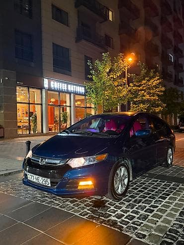 Honda Insight: 1.3 л | 2013 г. Седан — 3
