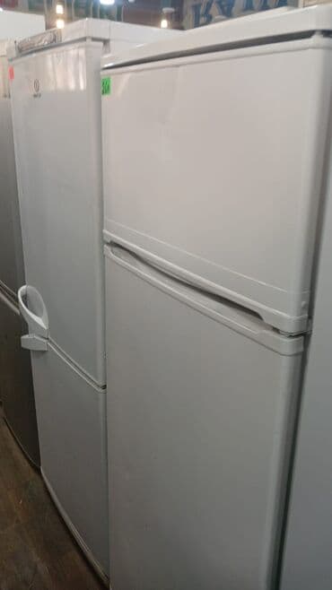 Сепараторы: 2 двери Indesit Холодильник Продажа, цвет - Белый — 1