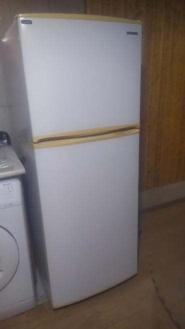 İçki texnikası: 2 qapılı Samsung Soyuducu Satılır, rəng - Ağ — 1