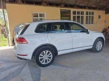 07 şekileri: Volkswagen Touareg: 3.6 l | 2012 il Krossover — 6