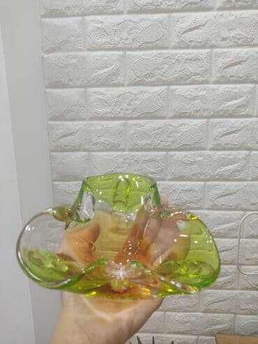 cexiya qablari instagram: Qedimi qab 
Rengli wuwe
1987 ci ilde Moskvadan alinib
Temiz cex mali — 3