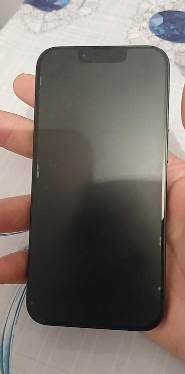 IPhone 13, 128 GB, Qara, Face ID