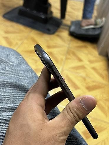 iphone 15 pro max islenmis: IPhone 11, 64 GB, Qara, Face ID — 10
