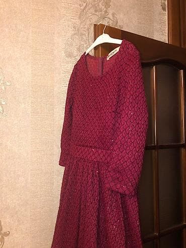 Paltolar: 2 dəfə toya geyinilib.Vəziyyəti yaxşıdır — 2