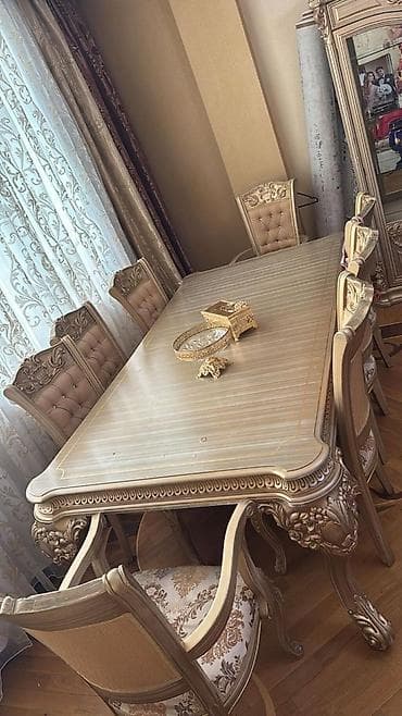 divan masası: 40 min manata alınıb təcili satılır hamsı 7500 manata .Klassik üslubda — 6