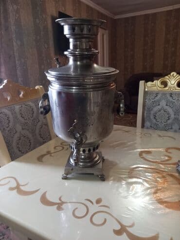 Velosiped aksesuarları: Antik samovar – metal korpuslu, klassik “vano” formalı dizayn. Üst — 2