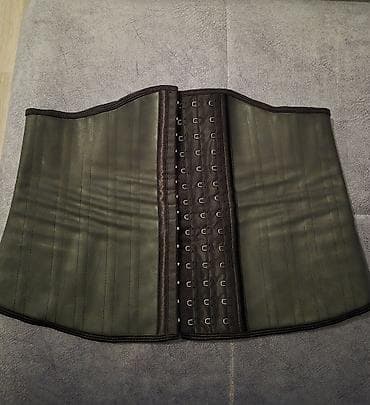 Sümük korset M razmer. Az istifadə olunub. Heçbir problemi yoxdur