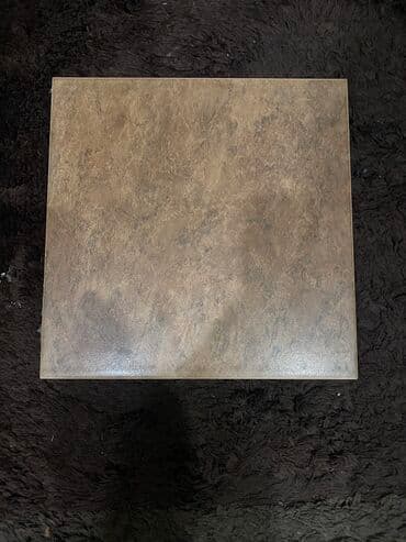 Kia: Döşəmə plitələri 2 kv,şəkli sola çevir — 2