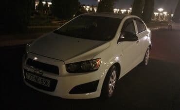 Chevrolet Aveo: 1.4 l | Sedan