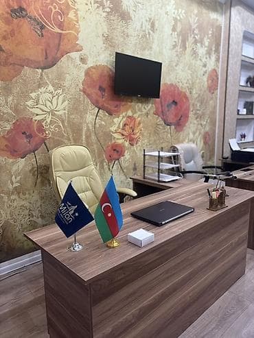 Офисные столы: Для директора, Прямоугольный стол — 2