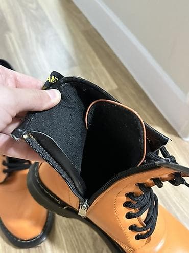 batinka kişi: Narıncı rəngli botlar-2 dəfə geyinmişəm təptəzə kimidir 15 azn təcili — 7