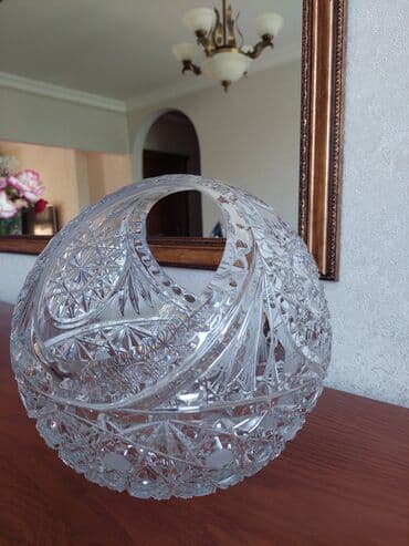 xrustal qab: Kəsikli naxışlarla bəzədilmiş xrustal meyvə qabı - Dizayn: dərin — 2