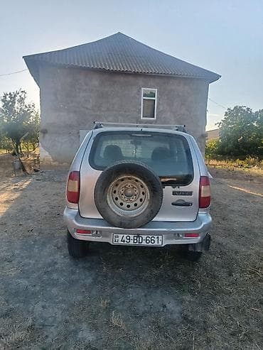 uşaq oyunları: Chevrolet niva ideyal vəziyyətdədir ili 2005. Qiyməti razılaşma yolu — 5