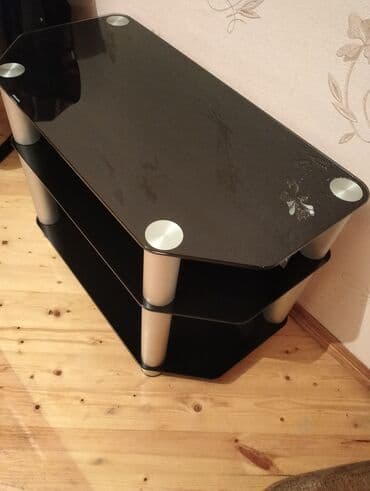 Matraslar: İşlənmiş, Künc Tv altlığı, Polkalı, Şüşəli — 1