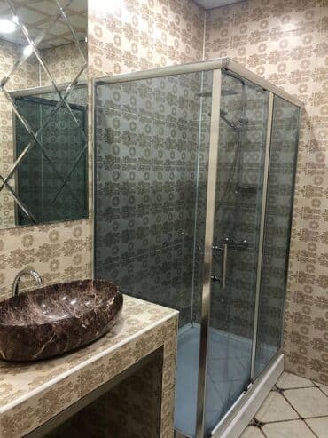 kiraye evler aile ucun: Binəqədi rayonu,Varovski,Daxili qoşunların yanında,14 mərtəbənin,6-cı — 7