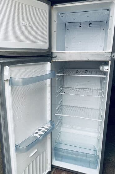 islenmis xaladenikler: İşlənmiş 2 qapılı Dnepr Soyuducu Satılır, rəng - Gümüşü, Dispenserli — 2