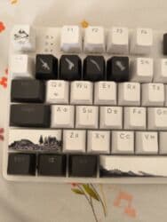 Səsgücləndiricilər, qulaqlıqlar və mikrofonlar: Məhsul: Mexaniki klaviatura (USB simli) - Rəng və dizayn: Ağ korpus — 2